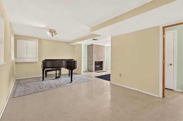 38 Kathy Drive, Henrietta, NY 14534