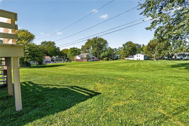 38 Kathy Drive, Henrietta, NY 14534