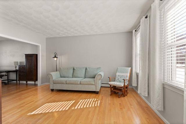 10 Fenwick Cir, Methuen, MA 01844