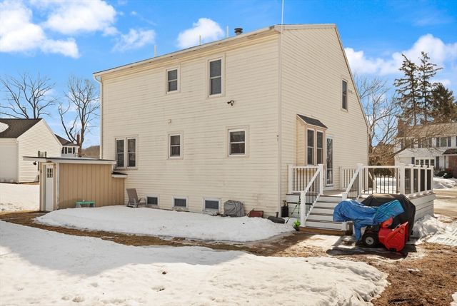 10 Fenwick Cir, Methuen, MA 01844