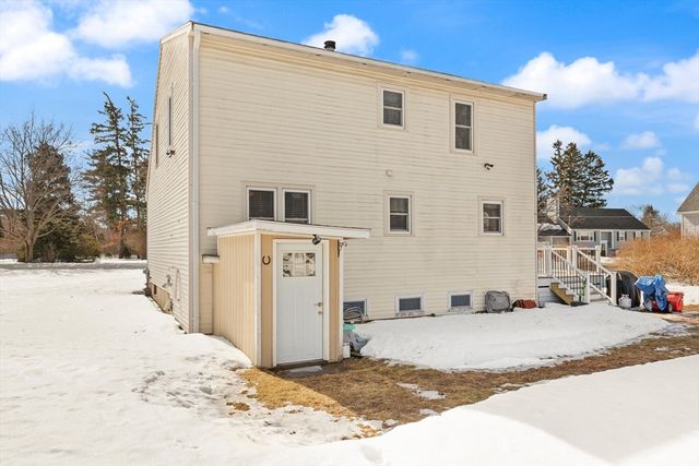 10 Fenwick Cir, Methuen, MA 01844