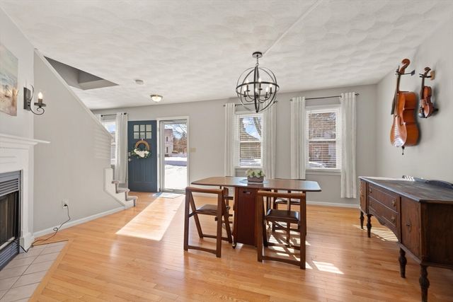 10 Fenwick Cir, Methuen, MA 01844