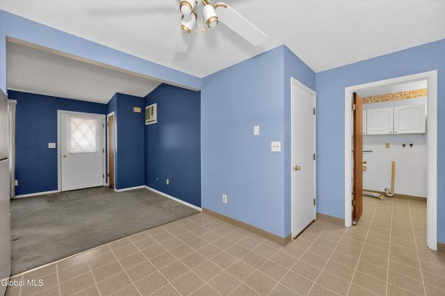 4C Lacosta Drive, Clifton Park, NY 12065