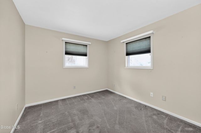 4C Lacosta Drive, Clifton Park, NY 12065