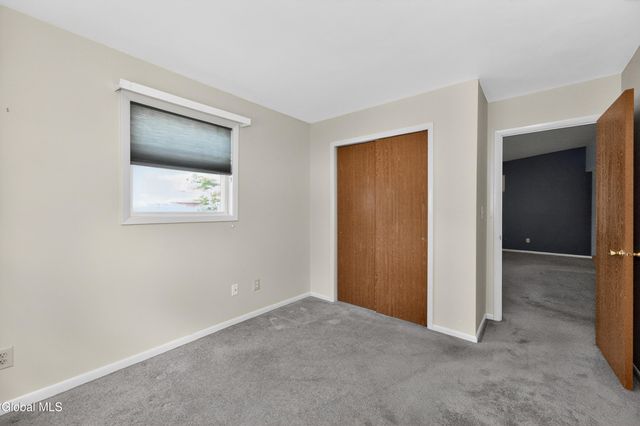 4C Lacosta Drive, Clifton Park, NY 12065