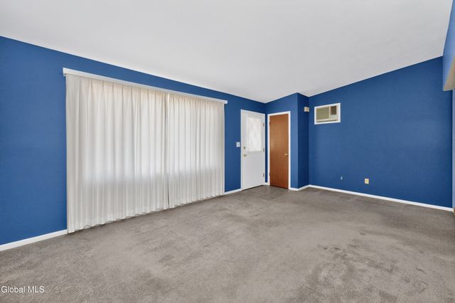 4C Lacosta Drive, Clifton Park, NY 12065