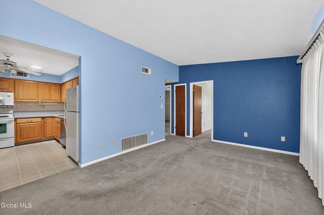 4C Lacosta Drive, Clifton Park, NY 12065