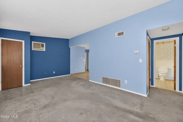 4C Lacosta Drive, Clifton Park, NY 12065