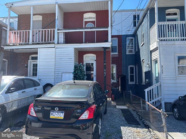 907 W POPLAR ST, York, PA 17403