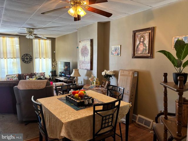 907 W POPLAR ST, York, PA 17403