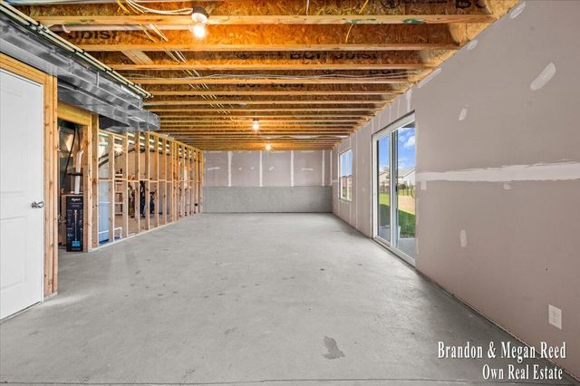 9477 Fields Drive, Zeeland Twp, MI 49464