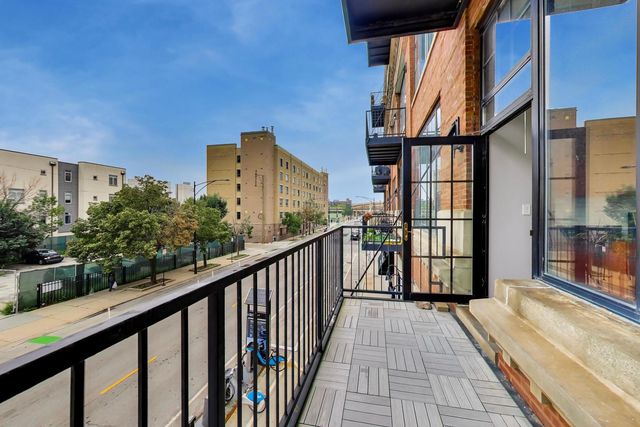 70 E 18TH Street 2D, Chicago, IL 60616