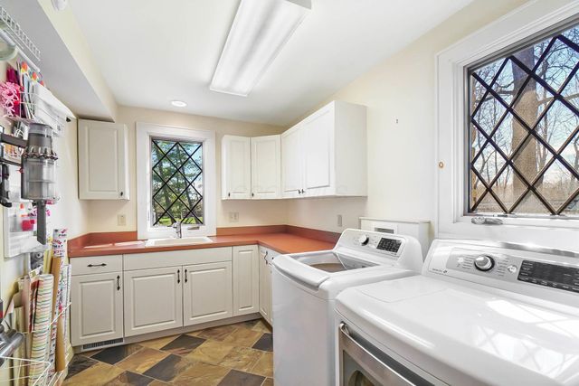 1731 Timberlake Drive, Delaware, OH 43015