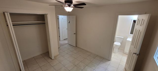 408 E 4th Place, Grove, OK 74344