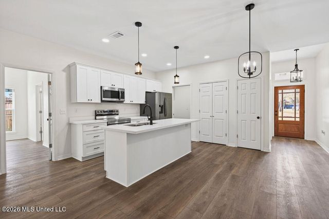 502 Dynsmore Place, Long Beach, MS 39560