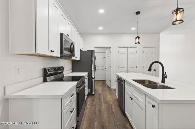 502 Dynsmore Place, Long Beach, MS 39560