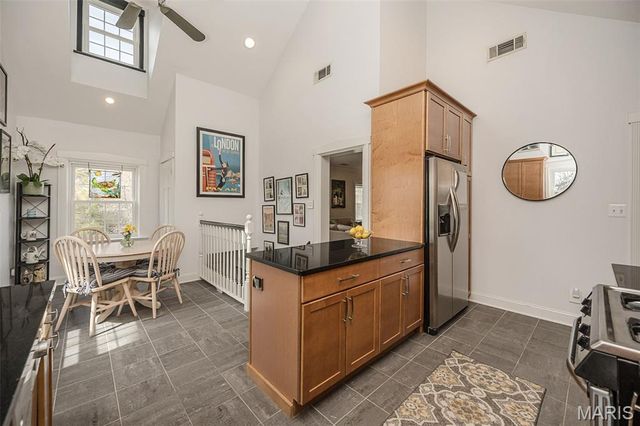 1034 E Linden Avenue, Richmond Heights, MO 63117