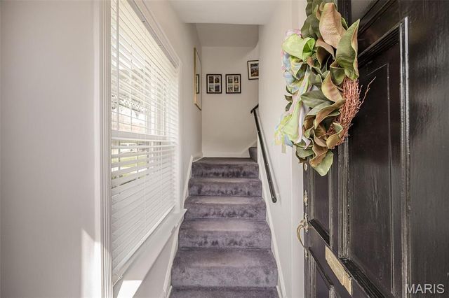 1034 E Linden Avenue, Richmond Heights, MO 63117