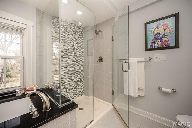 1034 E Linden Avenue, Richmond Heights, MO 63117