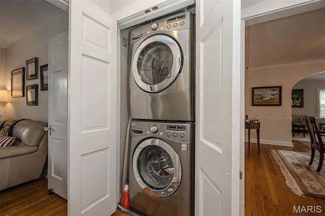 1034 E Linden Avenue, Richmond Heights, MO 63117