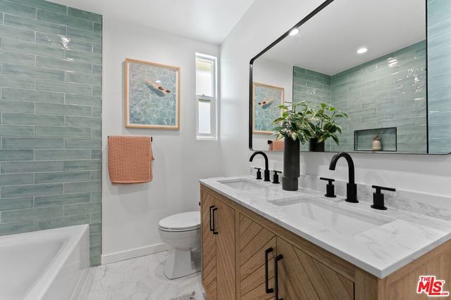 5192 Orange Place, Los Angeles, CA 90008