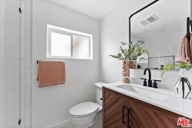 5192 Orange Place, Los Angeles, CA 90008