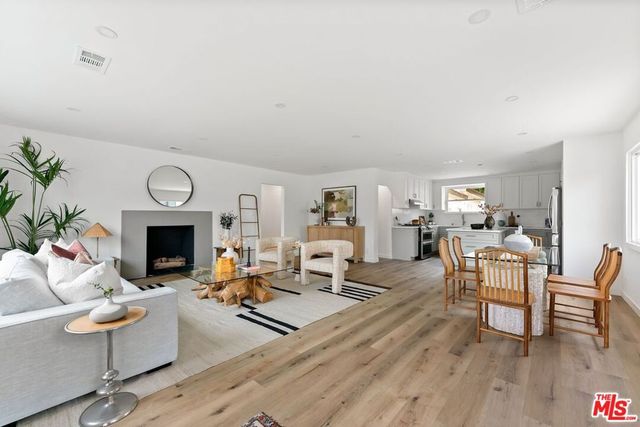 5192 Orange Place, Los Angeles, CA 90008