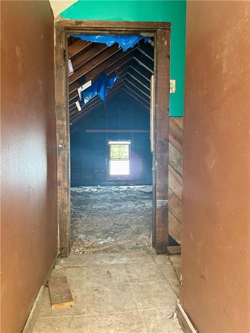 206 W 3rd Street, Creighton, MO 64739