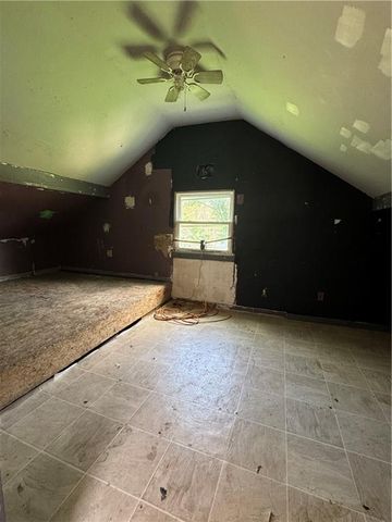206 W 3rd Street, Creighton, MO 64739