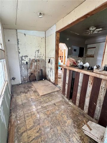 206 W 3rd Street, Creighton, MO 64739