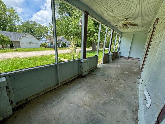 206 W 3rd Street, Creighton, MO 64739