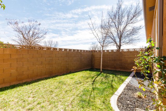 3902 LONDON LN, Santa Clara, UT 84765