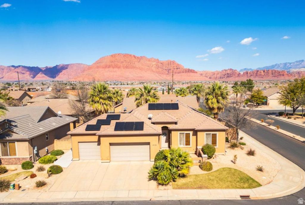 3902 LONDON LN, Santa Clara, UT 84765