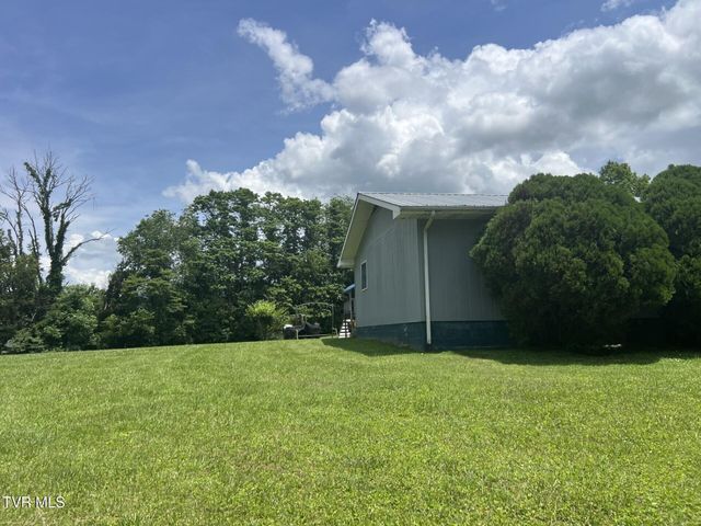 3911 Tate Springs Road, Big Stone Gap, VA 24219
