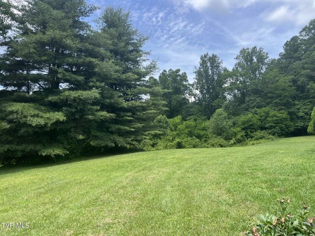 3911 Tate Springs Road, Big Stone Gap, VA 24219