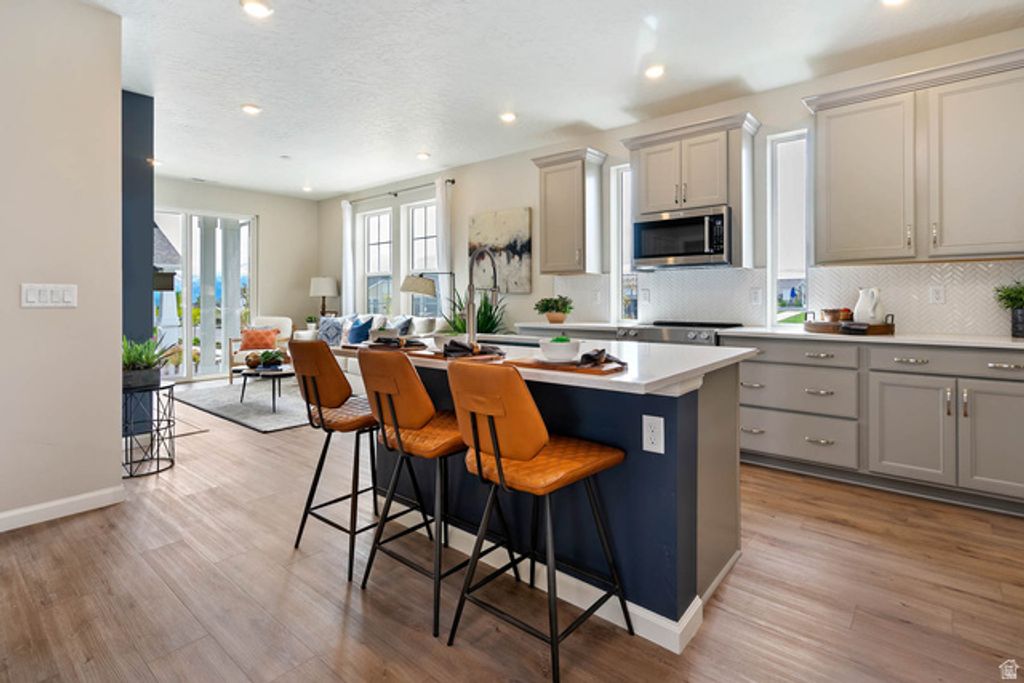 Image 7 of property listing at 6162 W SPARROW VIEW DR #550, South Jordan, UT 84009