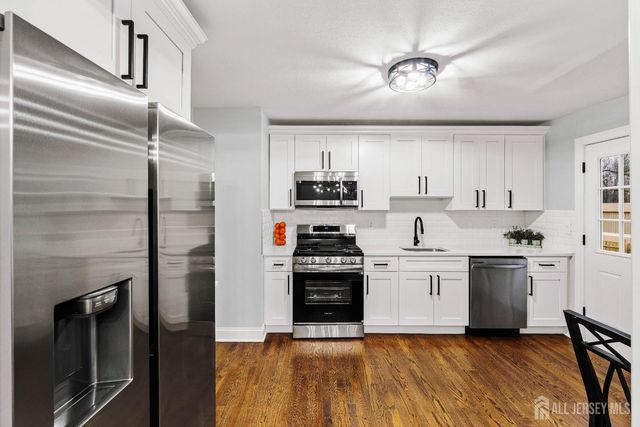 139 Lee Drive, Middlesex, NJ 08846