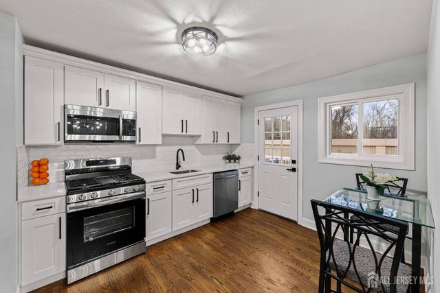 139 Lee Drive, Middlesex, NJ 08846