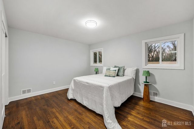 139 Lee Drive, Middlesex, NJ 08846