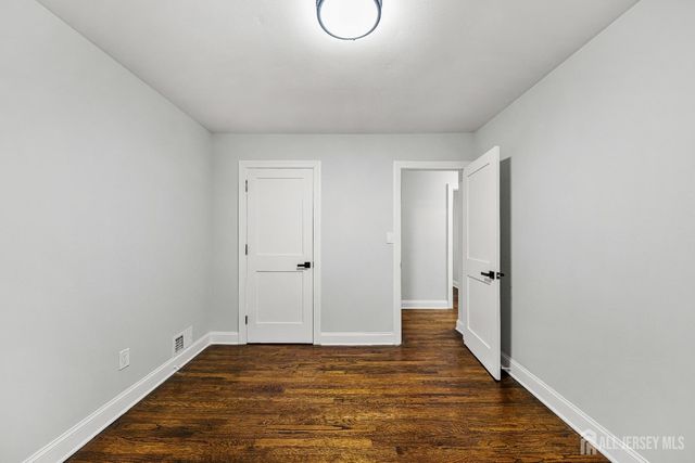 139 Lee Drive, Middlesex, NJ 08846