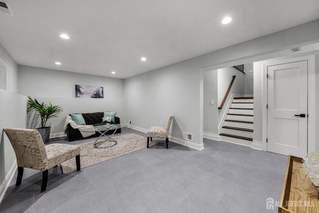 139 Lee Drive, Middlesex, NJ 08846