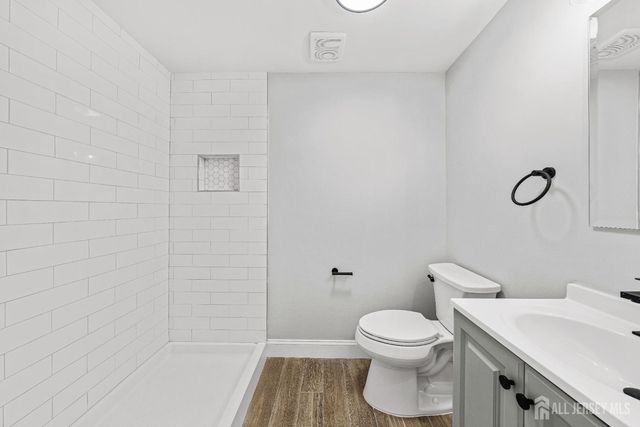 139 Lee Drive, Middlesex, NJ 08846