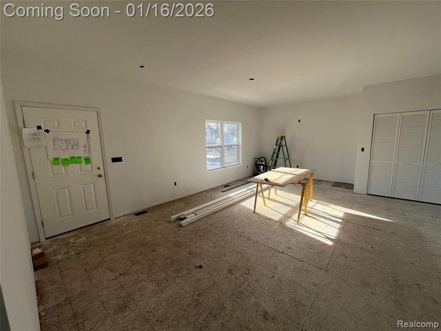 5635 Shady Lane, Newport, MI 48166