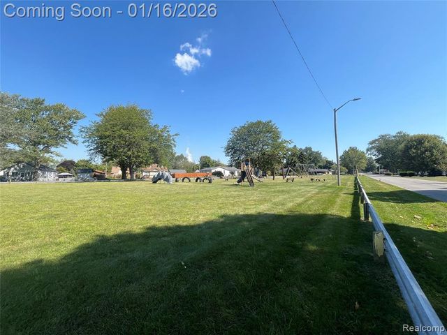 5635 Shady Lane, Newport, MI 48166