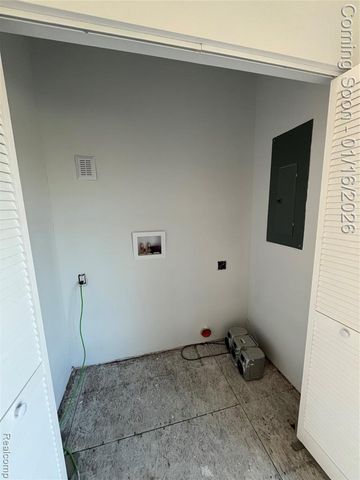 5635 Shady Lane, Newport, MI 48166