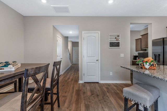 910 Bradburn Village Cir, Antioch, TN 37013