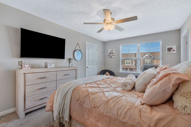 910 Bradburn Village Cir, Antioch, TN 37013