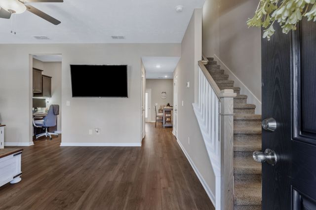 910 Bradburn Village Cir, Antioch, TN 37013