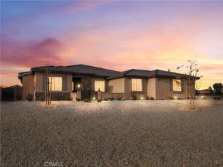 19568 Arcata Road, Apple Valley, CA 92307
