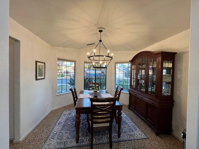 1130 N Miami Avenue, Clovis, CA 93611